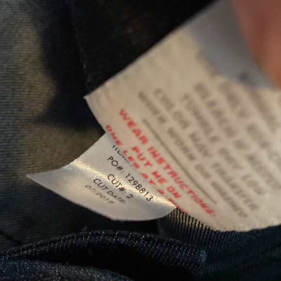 Torrid Jeggings Skinny Dark Wash Short Jeans - Picture 14 of 16